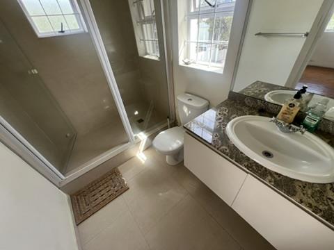 1 Bedroom Property for Sale in Vredehoek Western Cape